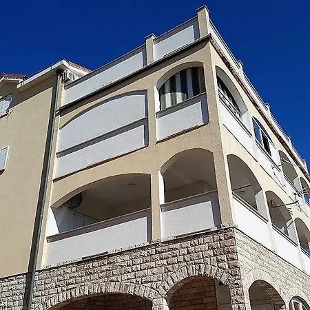 Teta Ana - Novalja Apartment *