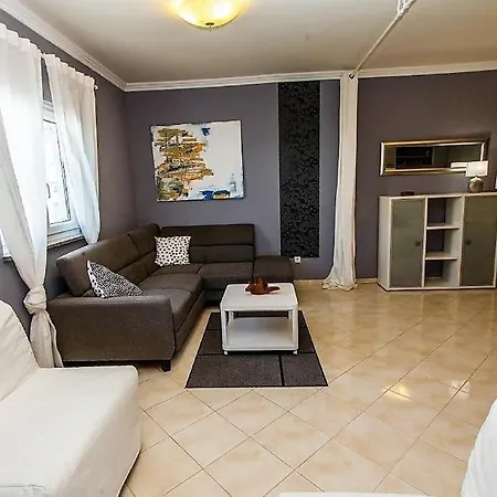 Teta Ana - Novalja Apartment *