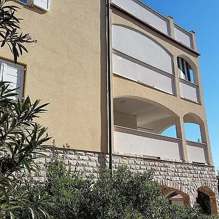 Teta Ana - Novalja Split