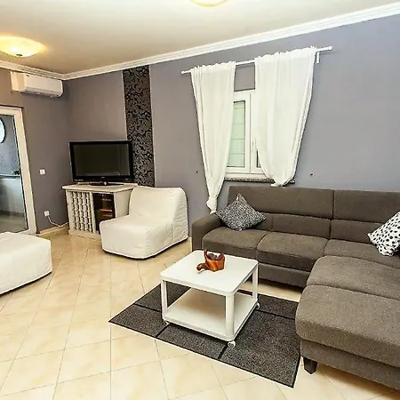 Teta Ana - Novalja Apartment